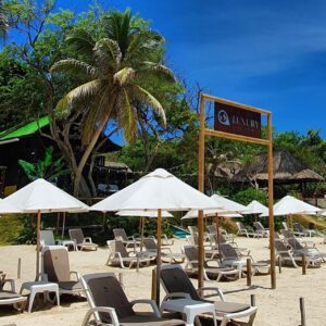 Luxury beach club - Arena Beach- isla del rosario | Relájate bajo el sol con barra libre, playa y sabor caribeño en un entorno exclusivo