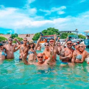 Cholón – Fiesta Completa | La mejor fiesta caribeña en un paraíso rodeado de mar